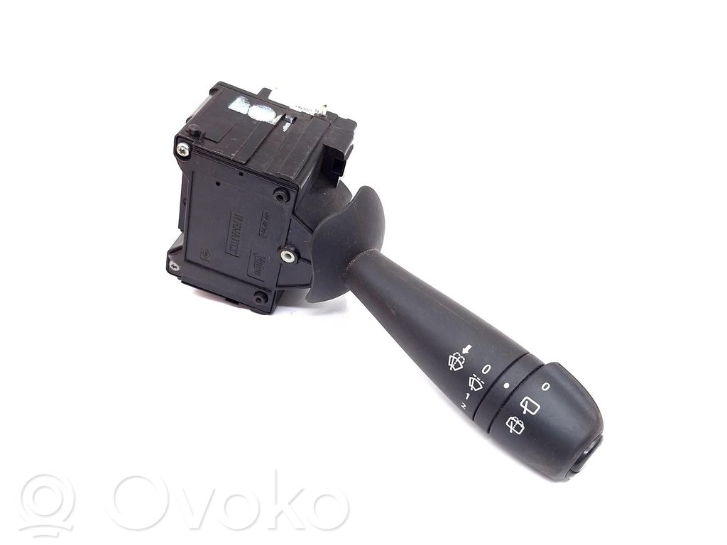 Renault Clio IV Wiper control stalk 