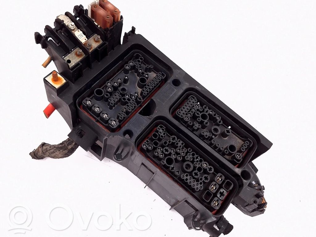Opel Astra H Sulakemoduuli 