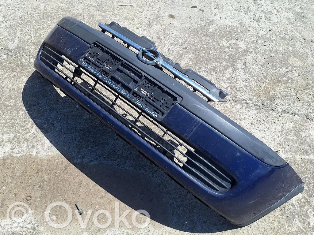 Opel Corsa C Parachoques delantero 