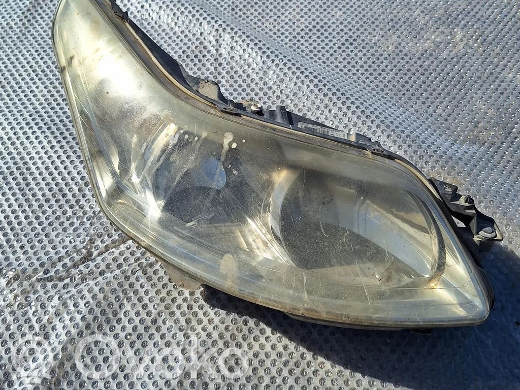 Citroen C4 I Phare frontale 