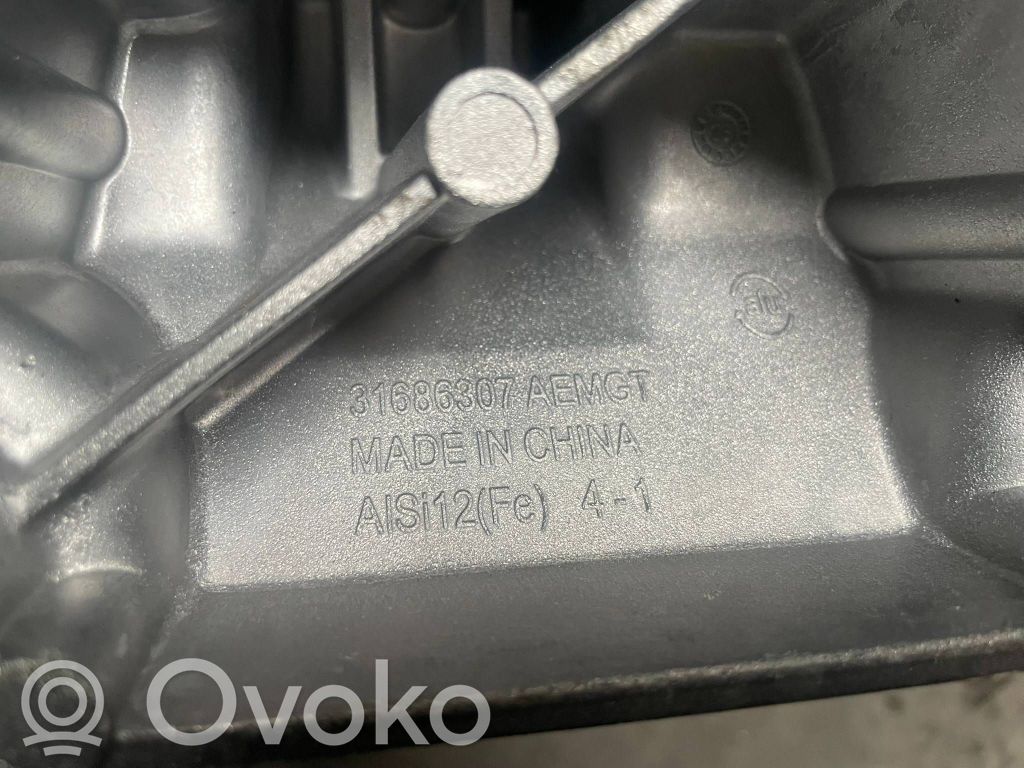 Volvo EX40 Engine mounting bracket 