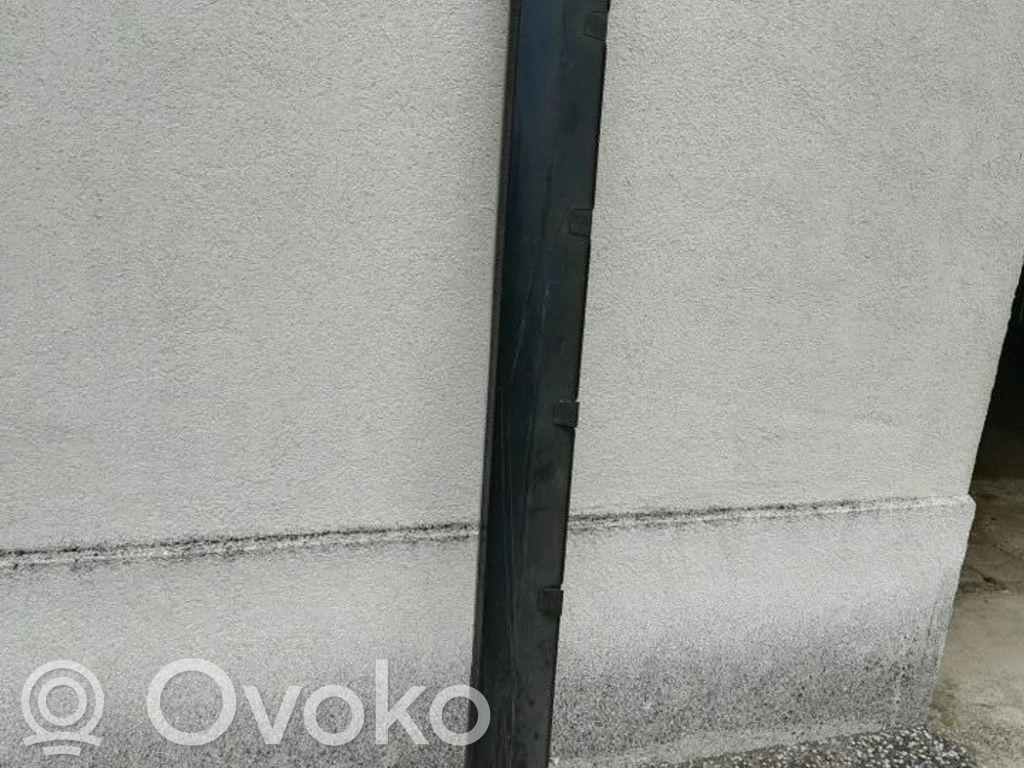 Tesla Model S Etukynnys (korin osa) 