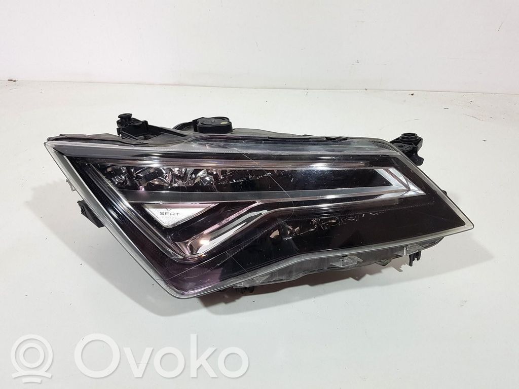 Headlight/headlamp   576941008F,576941008F,GRG,GRG