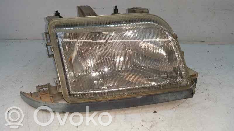 Renault Clio I Phare frontale 