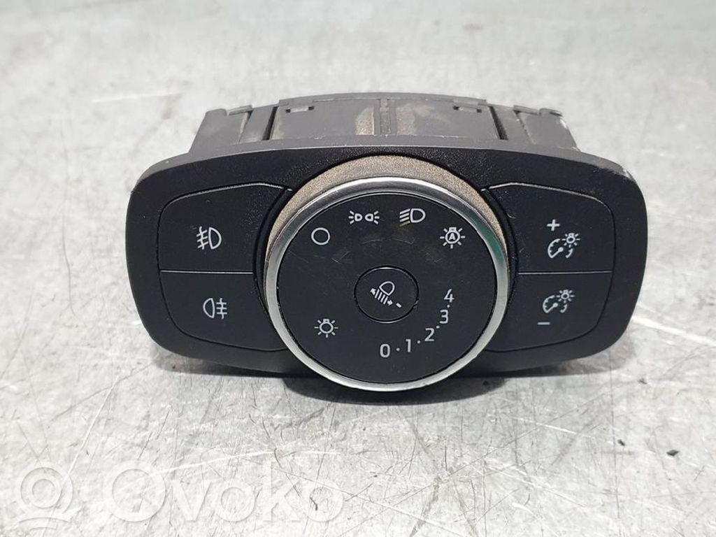 Ford Fiesta Interruptor de luz 