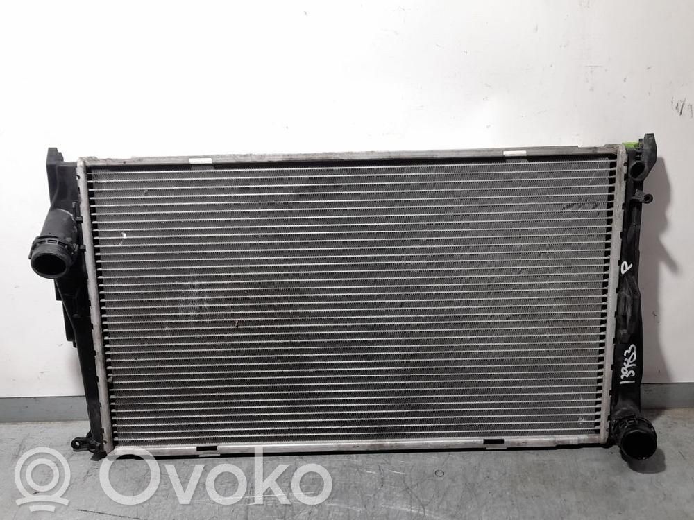 BMW 3 E90 E91 Coolant radiator 