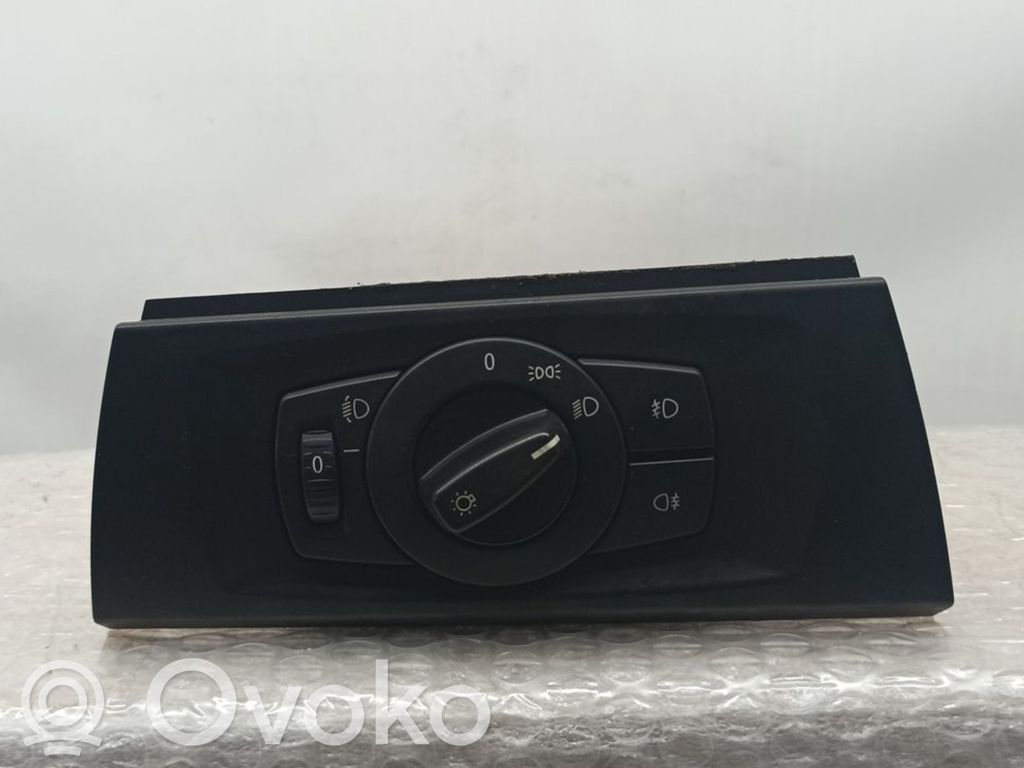 Light switch   6932794,33600102