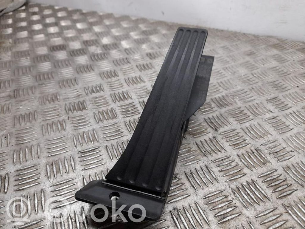 Akseleratora pedālis   678658901,6PV00937920