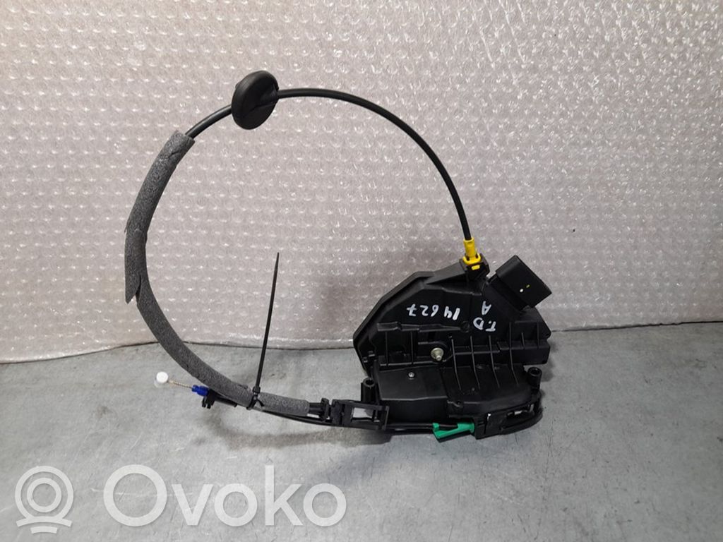 Takaoven lukko   BM5AA26412CG,915460107