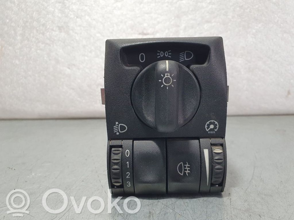 Opel Omega B1 Light switch 
