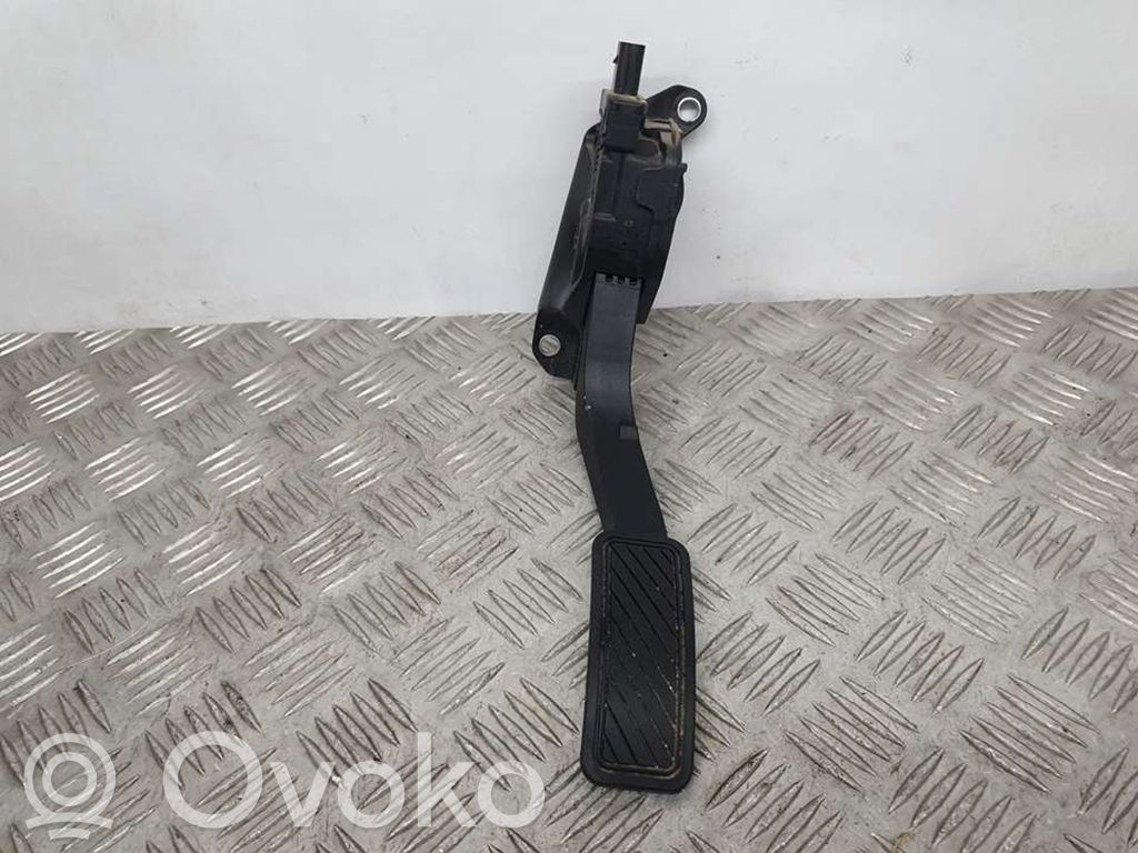 Akceleratoriaus pedalas   E3B19F836A3A,6PV01274101