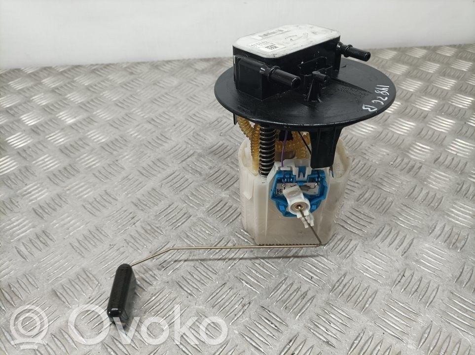 Citroen C4 III e-C4 Bomba interna de combustible 