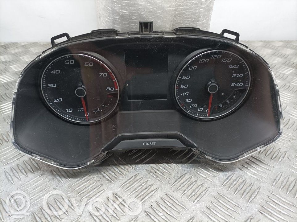 Seat Arona Spidometrs (instrumentu panelī) 
