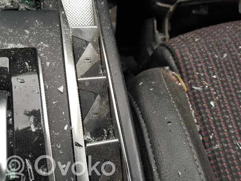 DS Automobiles 3 Crossback Interrupteur commade lève-vitre 