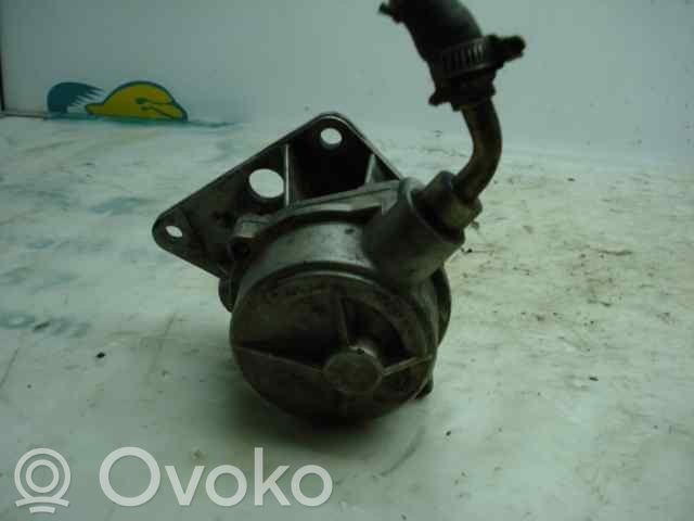 Renault Megane II Vacuum pump 