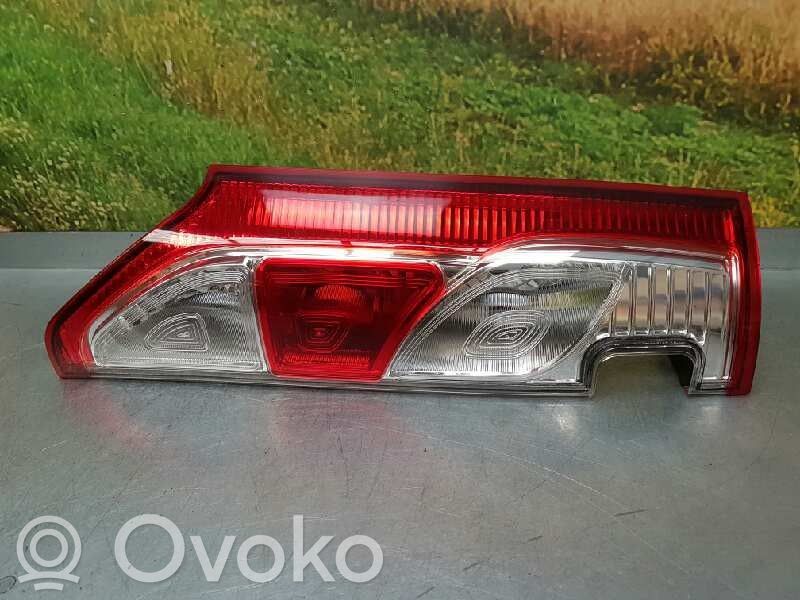 Renault Kangoo II Aizmugurējais lukturis virsbūvē 