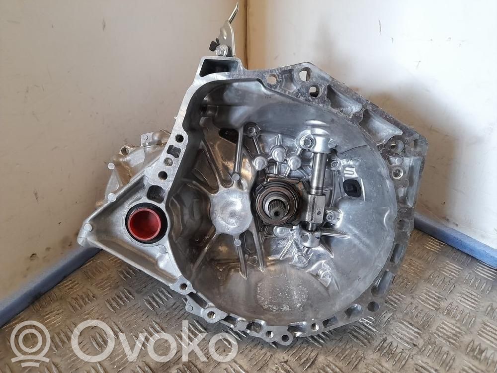 Peugeot 108 Boîte de vitesses manuelle à 5 vitesses