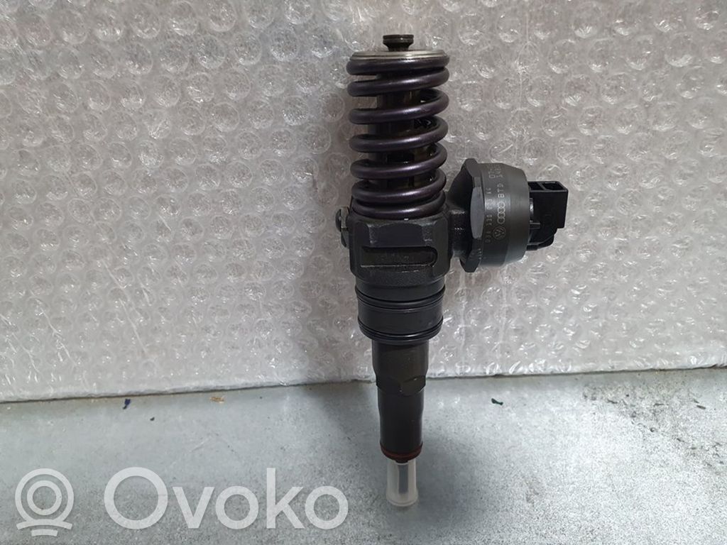 Wtryskiwacz paliwa   038130073AG,BOSCH