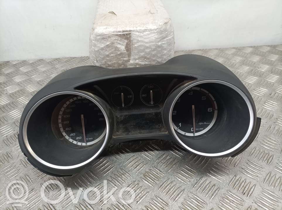 Alfa Romeo Giulietta Nopeusmittari (mittaristo) 