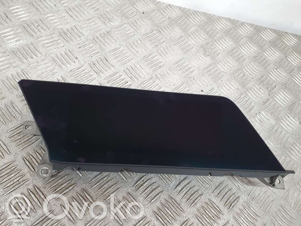 BMW 1 F40 Panel / Radioodtwarzacz CD/DVD/GPS 