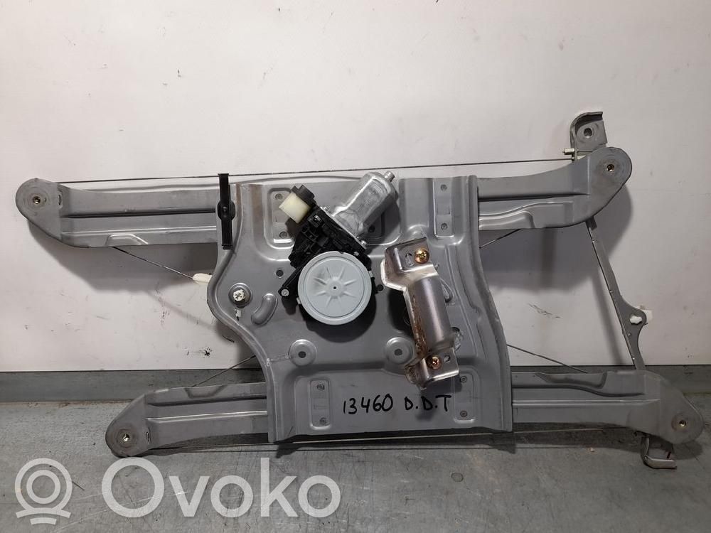 Mitsubishi Grandis Macara ușă față cu motor 