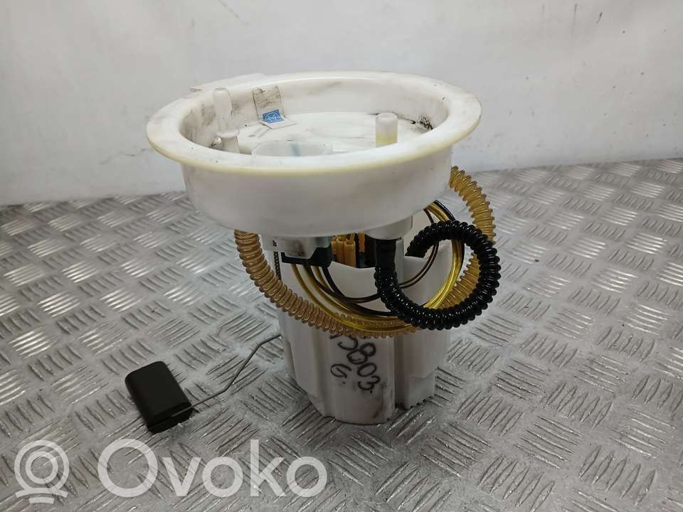 BMW 2 F45 Bomba interna de combustible 