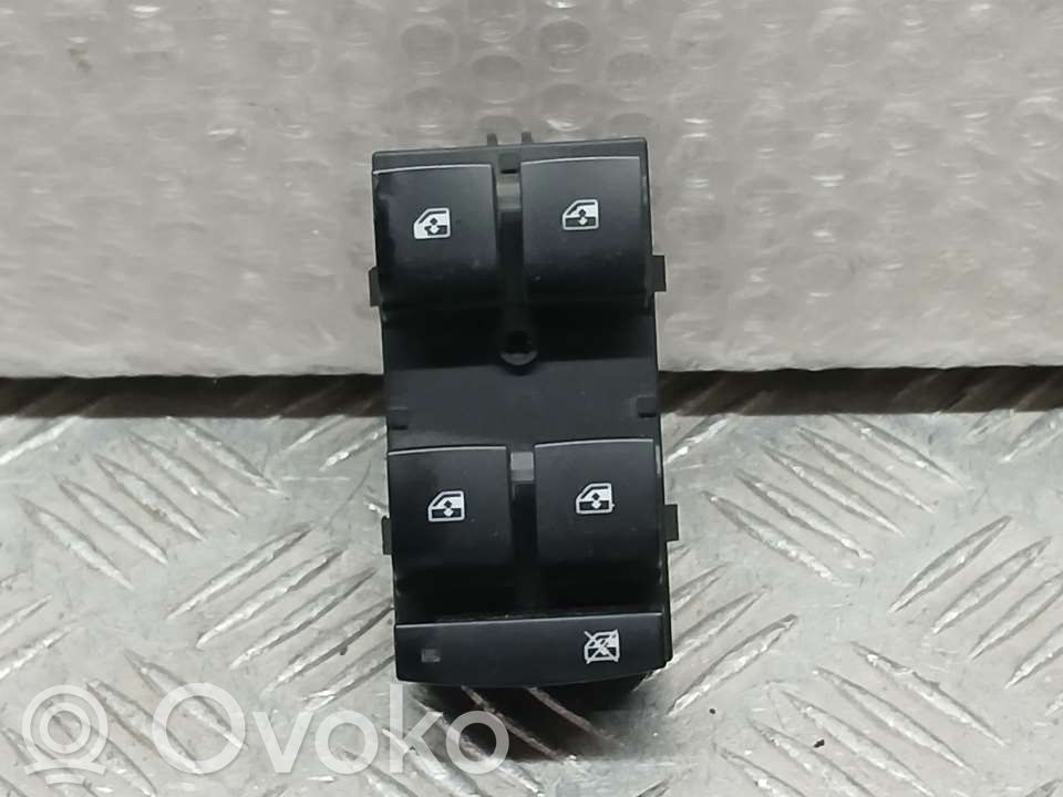 Opel Insignia A Comutator comandă geamuri electrice 