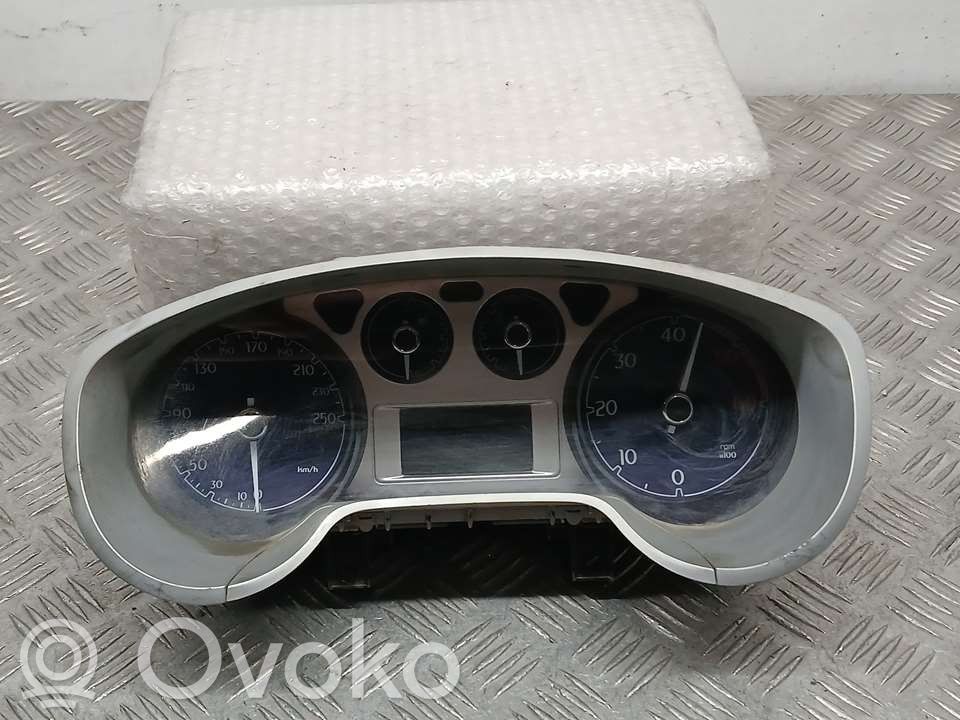 Geschwindigkeitsmesser Cockpit   0051835099