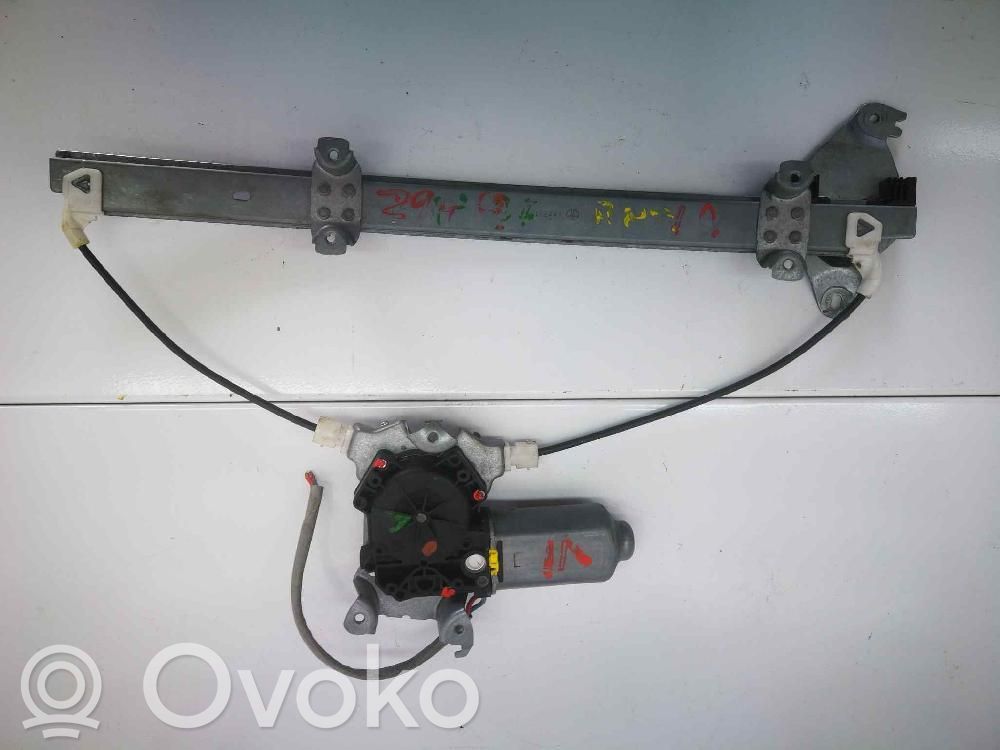 Nissan Primera Macara ușă față cu motor 