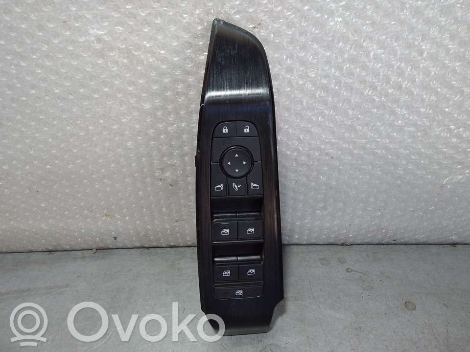 Nissan Qashqai J12 Comutator comandă geamuri electrice 