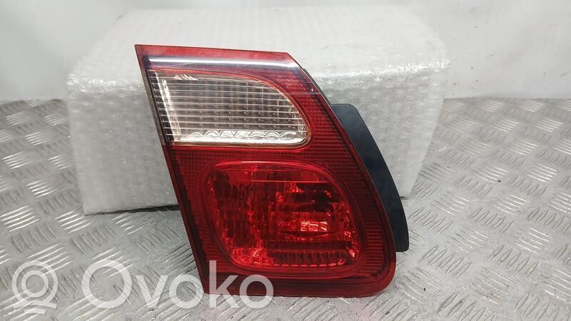 Nissan Almera N16 Lampa tylna 