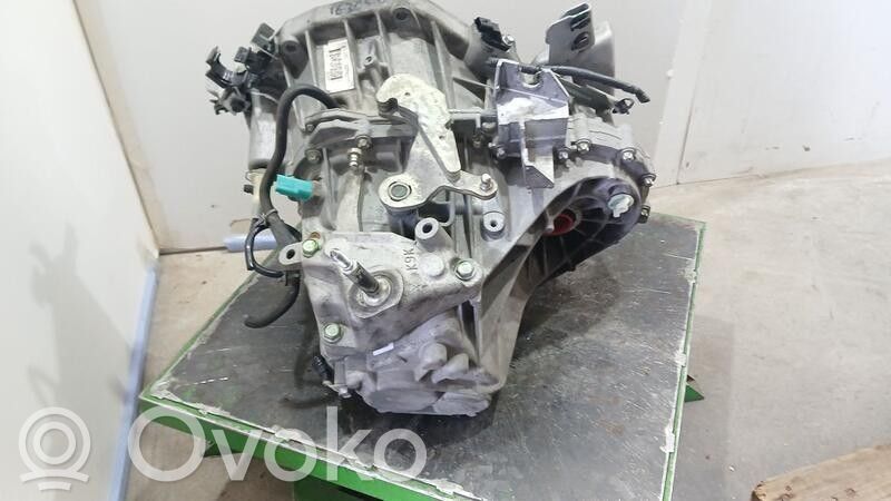 Nissan Juke I F15 Scatola del cambio manuale a 5 velocità 