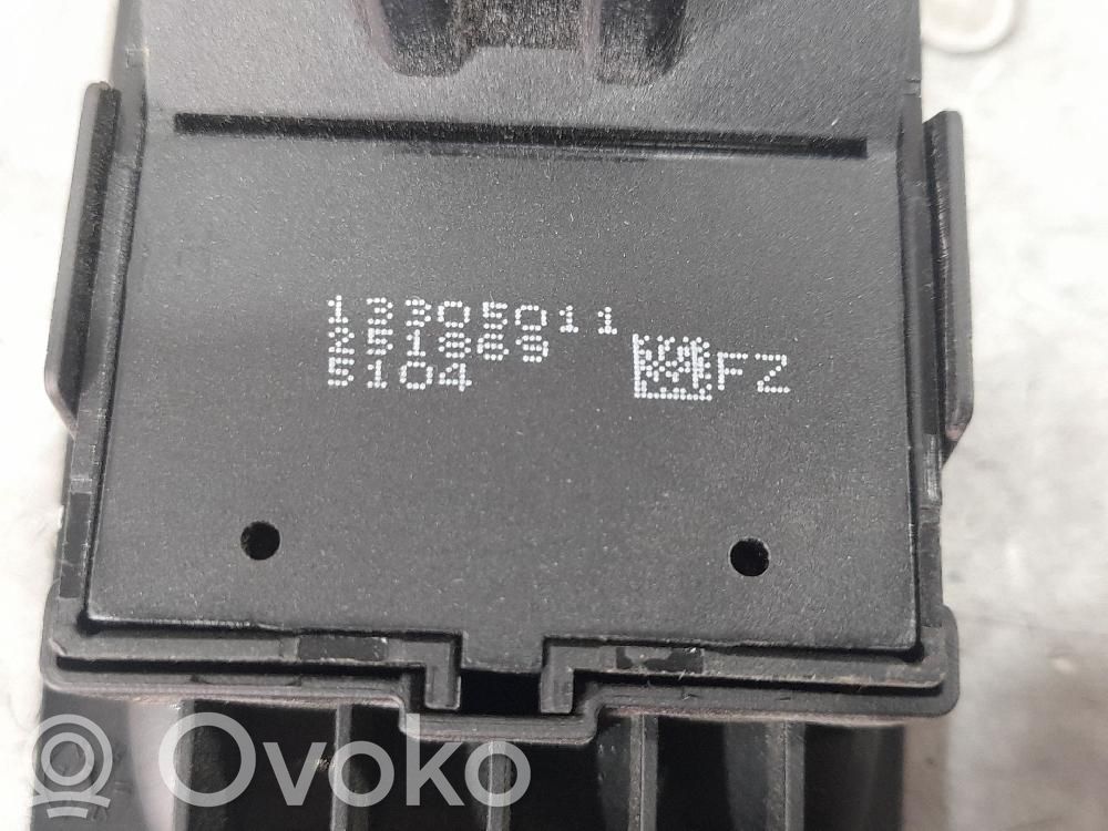 Opel Zafira C Comutator comandă geamuri electrice 