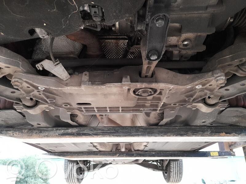 Volkswagen Golf VI Subcadru frontal