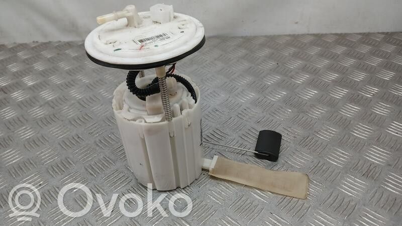 KIA Ceed Bomba interna de combustible 