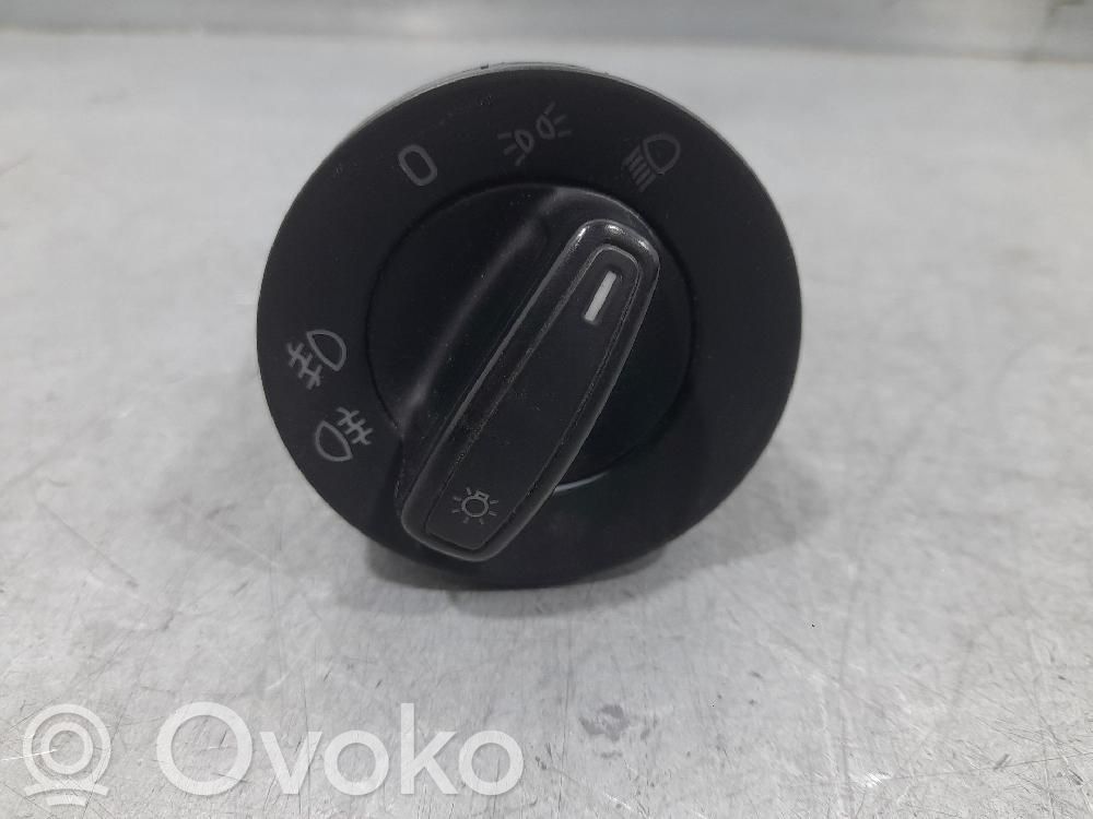 Seat Toledo IV (NH) Interruptor de luz 
