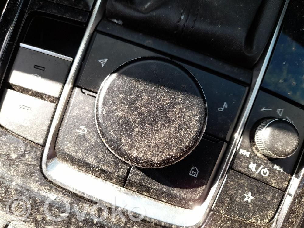 Mazda CX-30 Multifunctional control switch/knob 