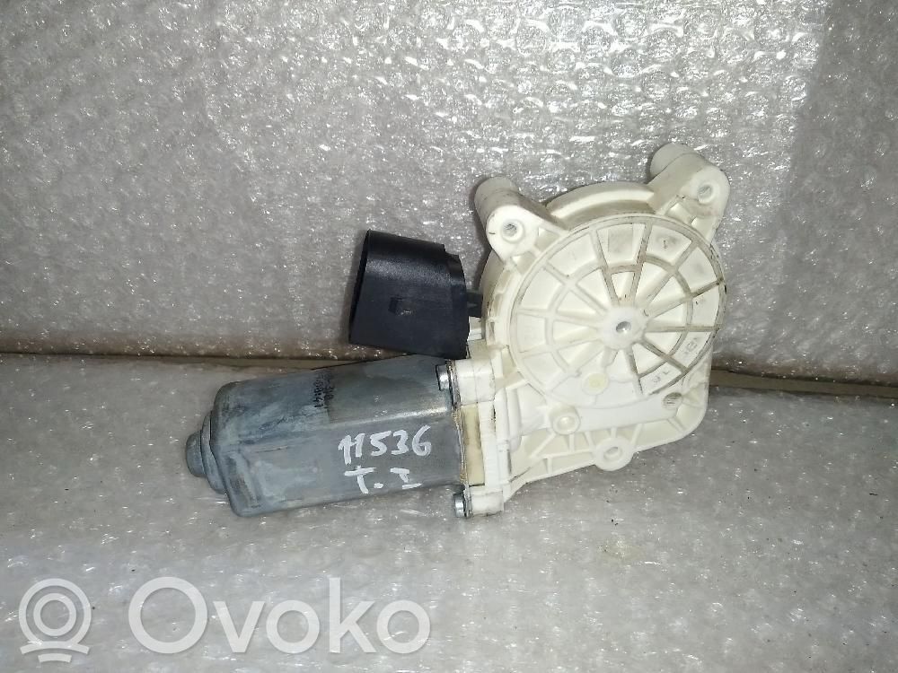 BMW 5 E60 E61 Motorino alzacristalli della portiera posteriore 