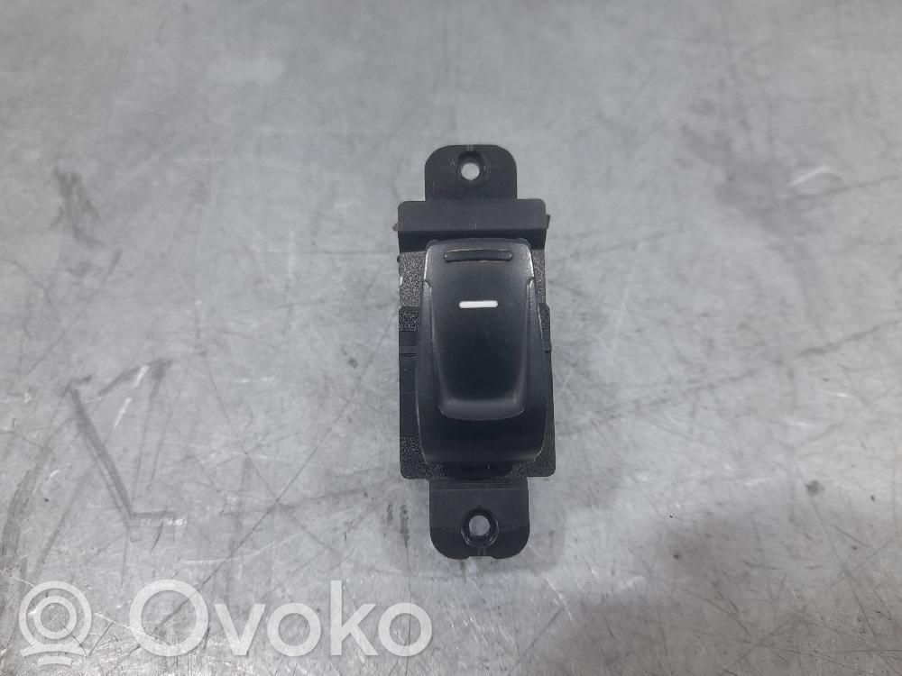 SsangYong Tivoli Przyciski szyb