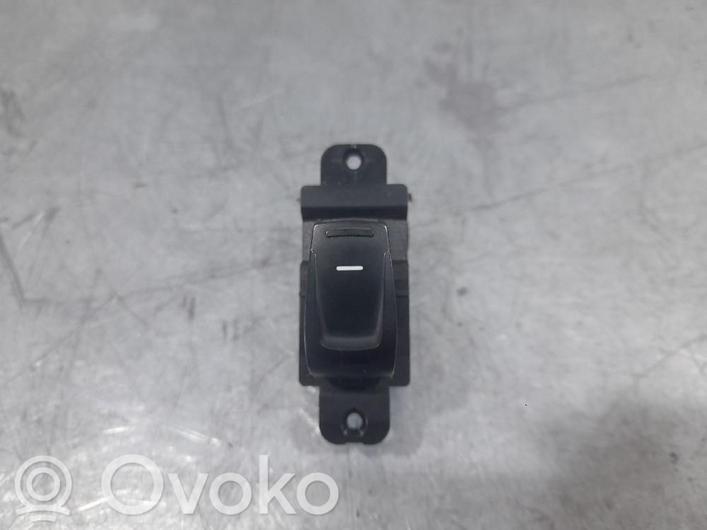 SsangYong Tivoli Przyciski szyb