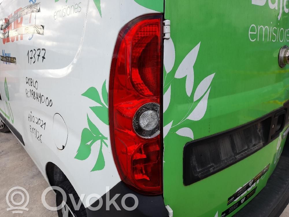 Fiat Doblo Lampă spate în caroserie 