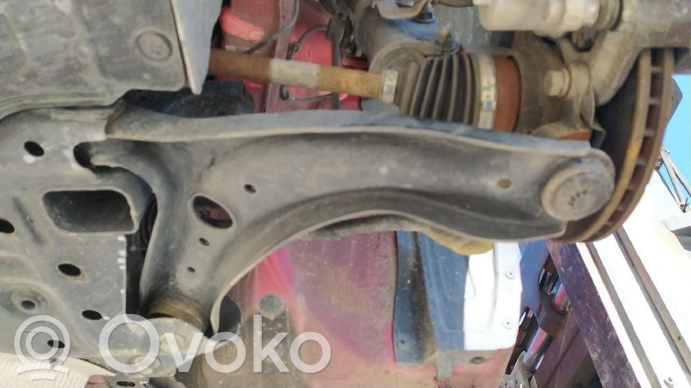 Hyundai i20 (BC3 BI3) Basculă inferioară față 