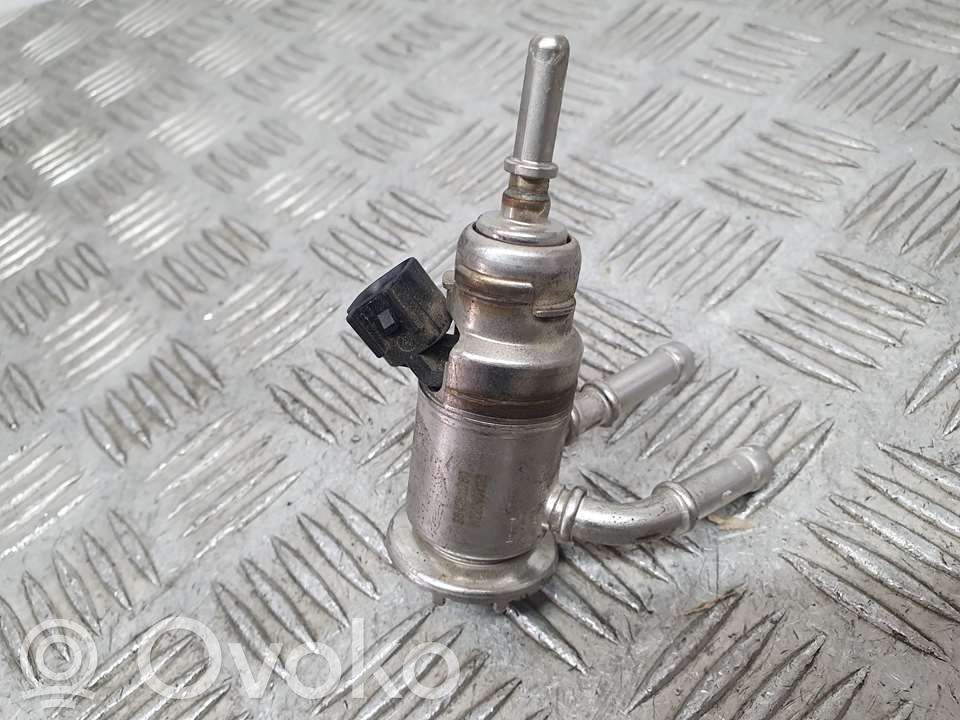 Inyector de combustible   9842811780