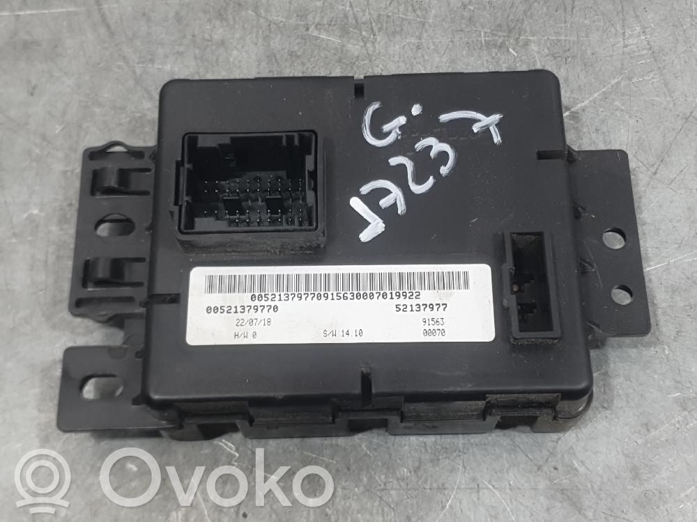 Sonstige Steuergeräte / Module   00521379770