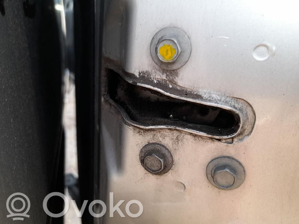 Nissan NV200 Liukuoven lukko 