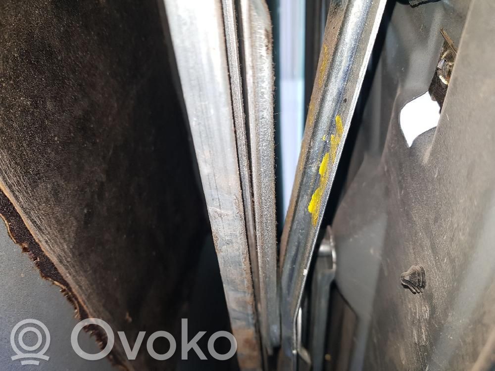 Mercedes-Benz CLK A208 C208 Alzacristalli della portiera anteriore con motorino
