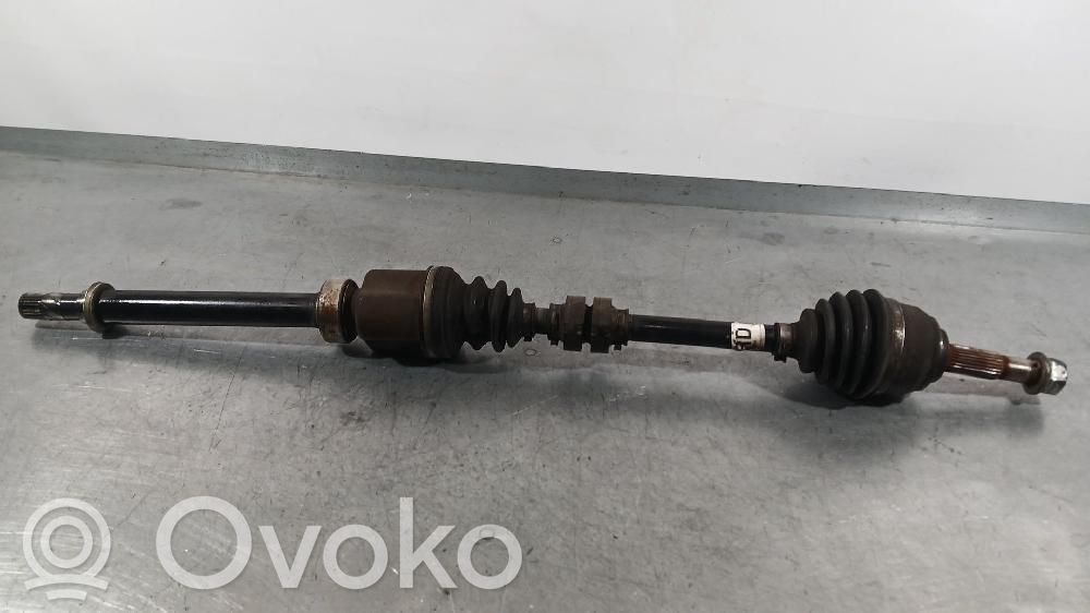 Nissan Note (E12) Priekinis pusašis 
