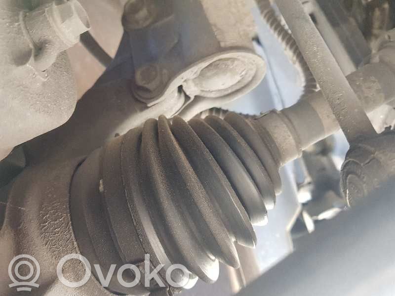 Eje de transmisión delantero   45011H210