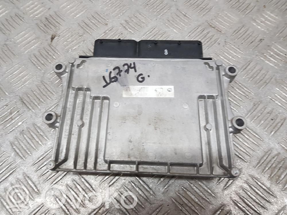 Unidad de control/módulo del motor   391F204DD0