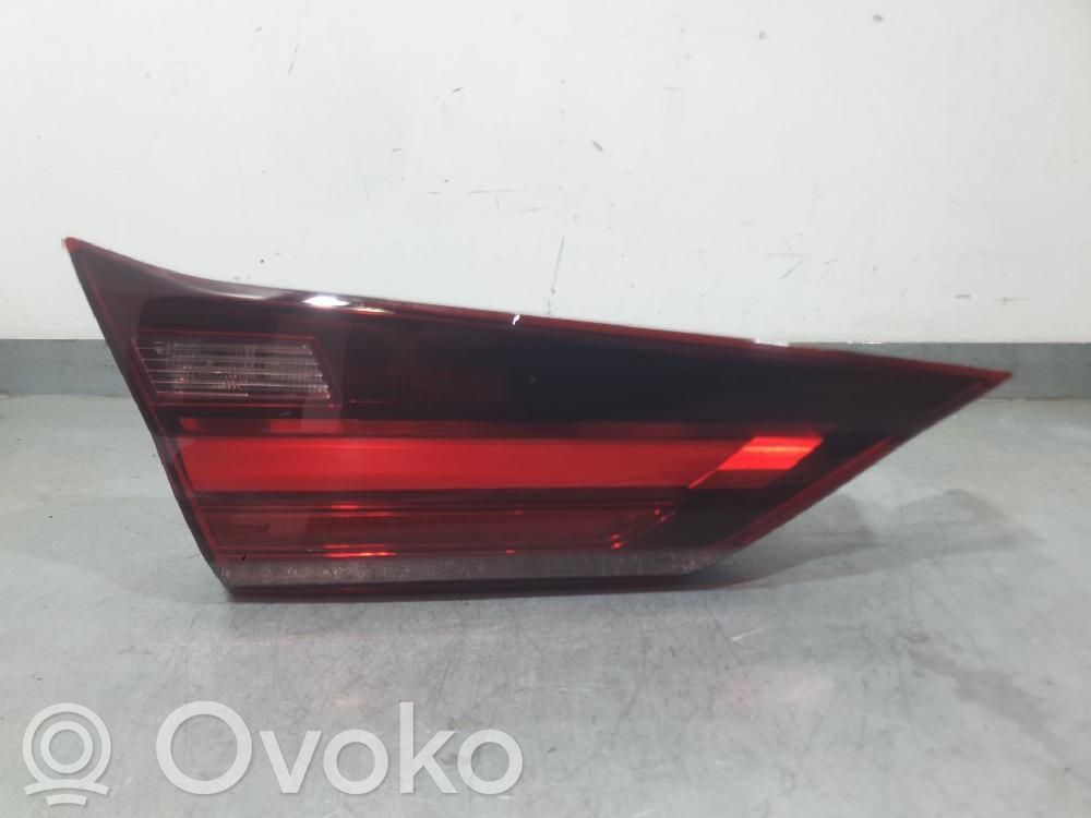 BMW 1 F40 Lampă spate în capacul portbagajului 